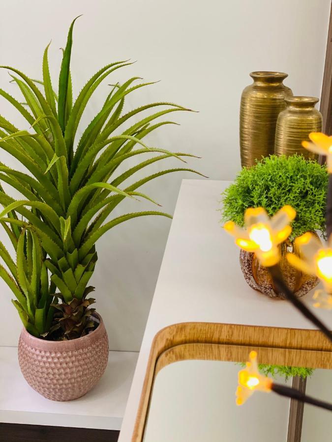 Hotel Golden Jk Muriae Ngoại thất bức ảnh