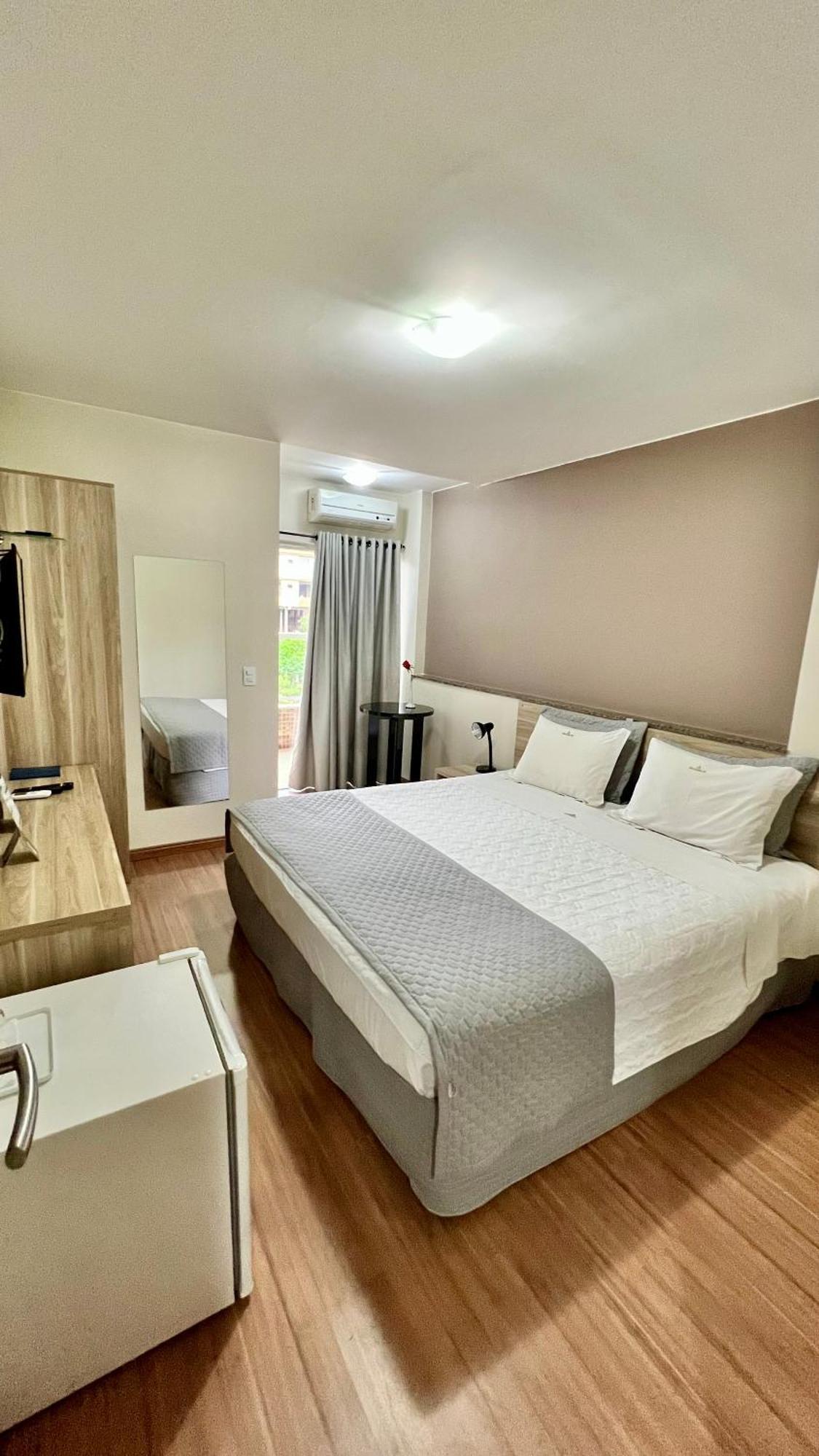 Hotel Golden Jk Muriae Ngoại thất bức ảnh