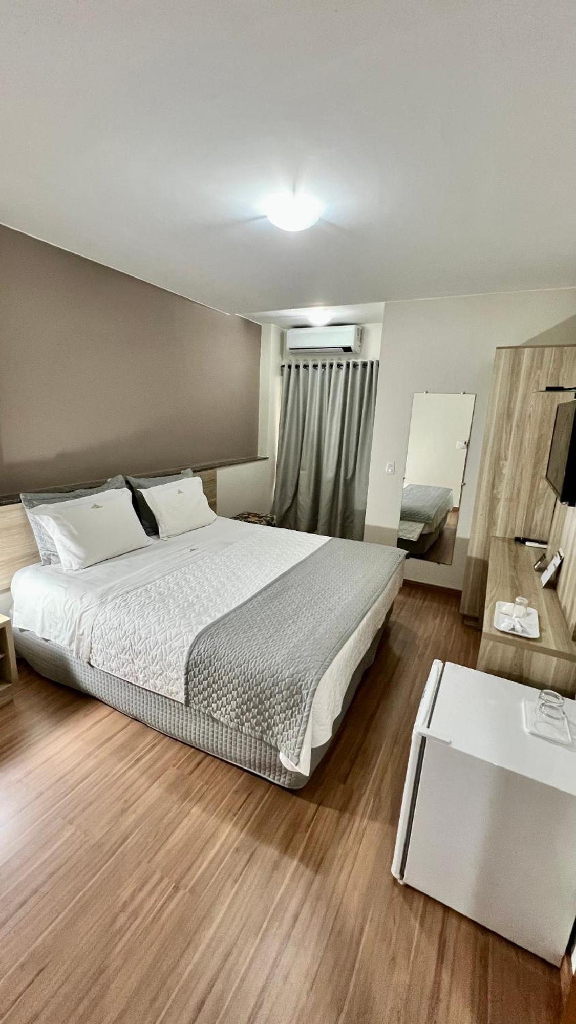 Hotel Golden Jk Muriae Ngoại thất bức ảnh